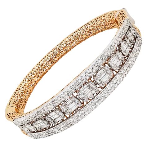 Gold & Diamond Bracelets for Jewelry .